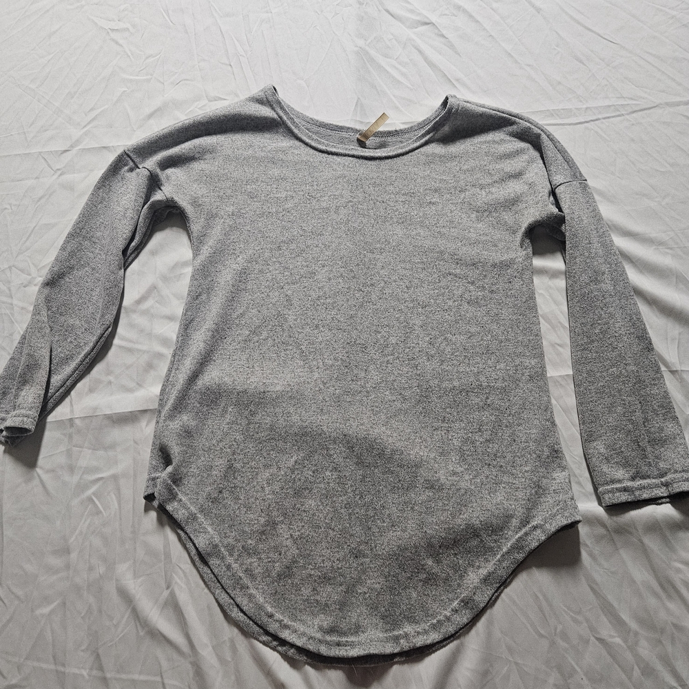 Roma Heather Gray Knit Top